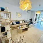 Sunny & Peaceful Chic Retreat