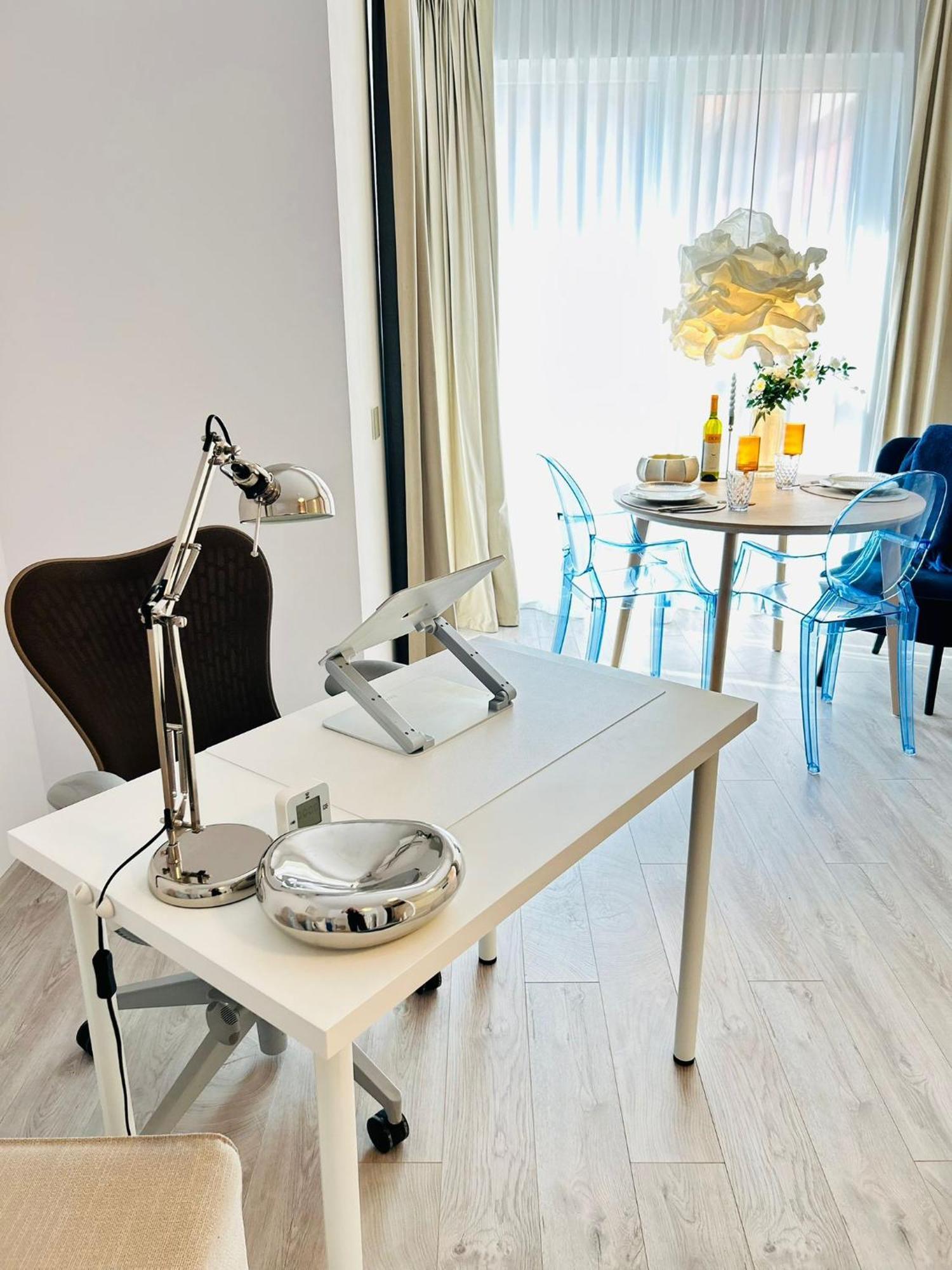 Appartement Sunny & Peaceful Chic Retreat Timişoara