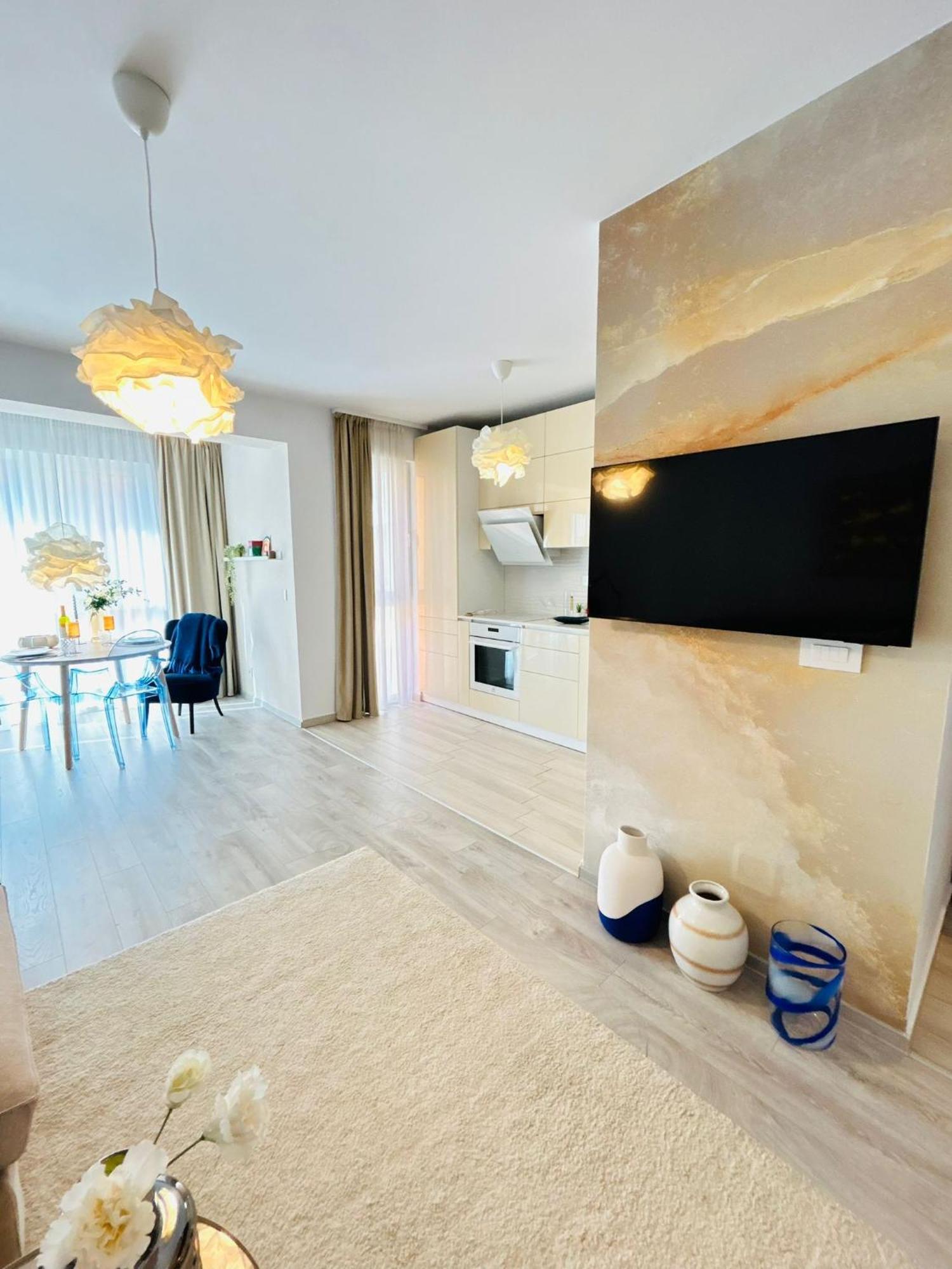Appartement Sunny & Peaceful Chic Retreat Timişoara
